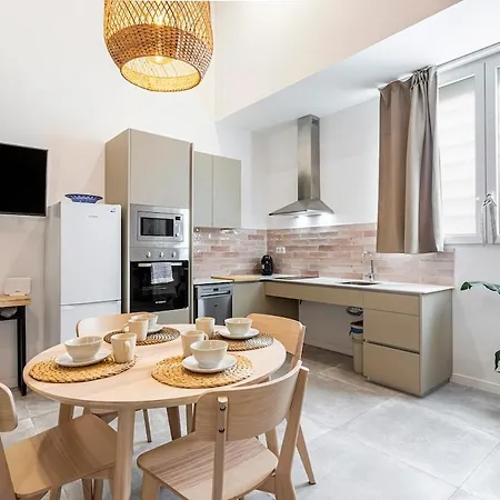 Appartamento Lovely Duplex On The Valenza